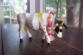 Cow Parade Resin Figurine 2001 Rock - N - Roll 9137