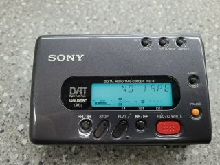 Sony Tcd - D7 Walkman Dat Digital Audio Tape Recorder Vintage