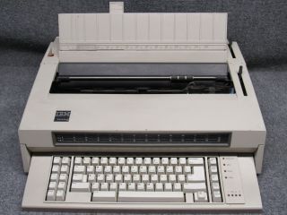 Vintage Ibm Wheelwriter 6 Type 674x Electronic Typewriter 5441