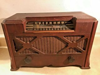 Vintage Farnsworth Et 066 Antique Bakelite Short Wave Tube Radio
