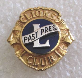 Vintage Lions Club Past President Award Lapel Pin - Lions International