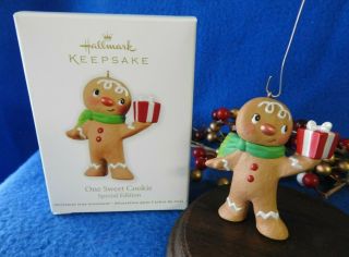 Hallmark Ornament 2012 One Sweet Cookie Gingerbread Man Special Edition