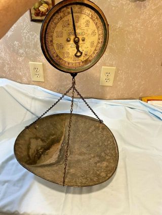 Vintage Landers Frary & Clark Hanging Scale With Pan