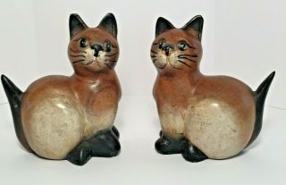 Vintage Folk Art Hand Carved Painted Pair (2) Siamese Cat Kitten Wood Figurine