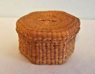 Cute Handwoven Sweetgrass Basket With Lid 4 " Octagon Shape Trinket / Jewelry Box