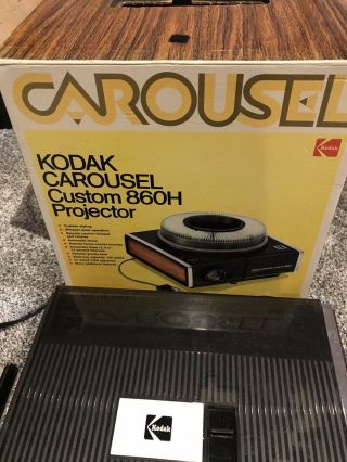 Vintage Kodak Carousel Custom 860H Slide Projector w/ Remote 2