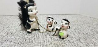 Vintage Japan Ceramic Skunk With Babies On Chain W/ Fur Baby Skunks On Chain