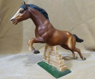 Vintage Breyer Molding Co.  Jumping Horse With " Stone Wall " Traditional Model