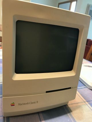 Vintage Apple Macintosh Classic Ii