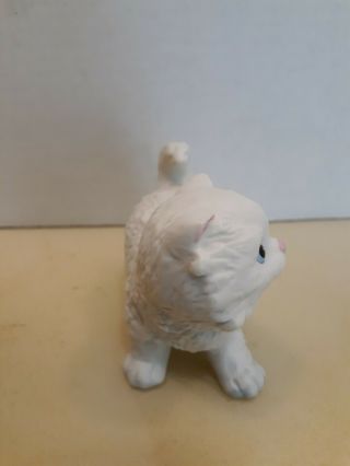 VTG White Persian Kitty Cat Kitten Porcelain Blue Bow Homco Figurine with Label 2