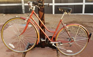 Vintage Schwinn World Tourist Womens Bicycle Brown 5 Speed