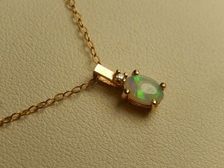 14k Opal Pendant Necklace Vintage 22 " Yellow Gold