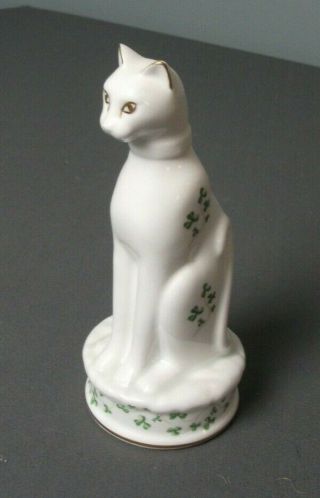 Royal Tara Figurine - Cat Sitting - Shamrocks - Hand Made Galway Ireland - L Rs