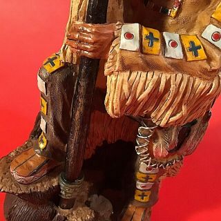 INDIAN CHIEF FIGURINE WOLF HEAD DRESS WITH SKULL TOTEM 9 