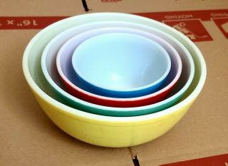 Pyrex Primary Colors Nesting Mixing Vintage Bowls Set Red Yellow Blue Green