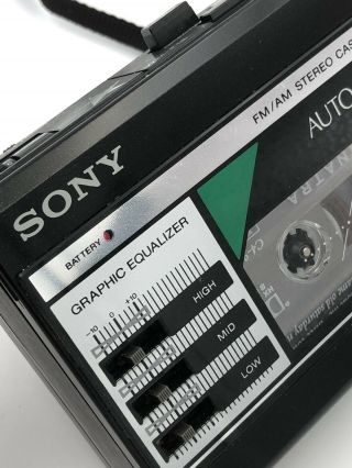 Vintage SONY FM/AM Walkman Stereo Cassette Tape Player WM - F18/F28 Phones 3