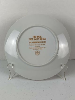 1987 Avon Porcelain Christmas Plate “The Magic That Santa Brings” 22k Gold Trim 3