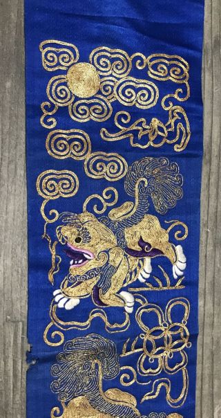 Fine Antique Chinese Embroidered Blue Silk Foo Dogs Panel Estate Find NR 2
