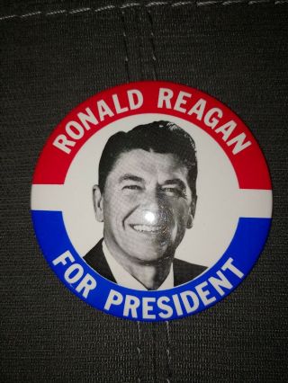 Vintage Ronald Reagan For President Campaign Large Button Pin Classic Design