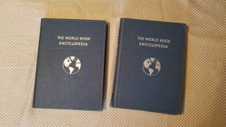 Vintage 1959 " The World Book Encyclopedia " Set Of 2 Volumes F 6 & W - X - Y - Z 18