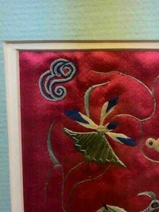 SMALL FRAMED ANTIQUE & OR VINTAGE CHINESE EMBROIDERED STITCHED SILK PANEL 2