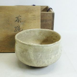 A109: Japanese Old Hagi Pottery Tea Bowl With Appropriate Good Glaze And Clay