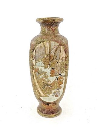 Fine Antique Japanese Meiji Satsuma Vase - Signed To Base