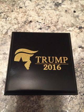 2016 Us President Donald Trump Commemorative Novelty Coin Case Flag