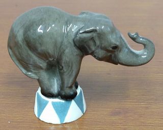 Vintage Hagen Renaker Miniature Ceramic Figurine Stand Trunk Up Circus Elephant