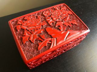 Vtg Antique Chinese Carved Red Cinnabar Lacquer Jewelry Snuff Box Peony Flowers