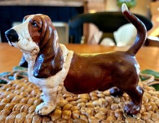 Vintage Basset Hound Dog Hobbyist Ceramic Figurine 5.  75 " Long,  Signed