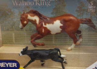 Breyer 3354 Wahoo King Roping Horse & Calf Gift Set 1999 - 2001