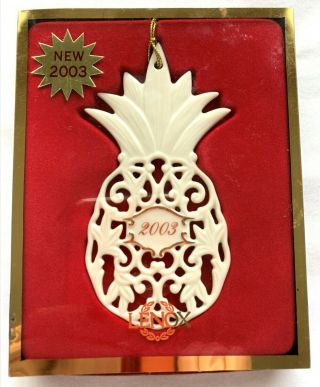 Lenox Ornament Porcelain Filigree 2003 Williamsburg Pineapple