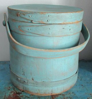 9 3/4 " - Firkin/sugar Bucket/wooden Blue Paint - Pantry Box/shaker - Primitive