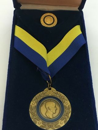 Paul Harris Fellow Rotary International Medal & Tie Tack Pin In Case