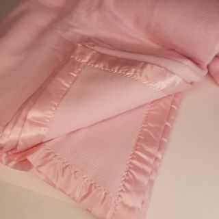 Vintage Acrylic Blanket Pink 110 " × 90 " Usa Nylon Satin Trim Thermal Soft