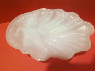Avon Milk Glass Angel Cherub Shell Soap Dish Trinket Holder Vintage