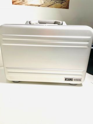 Vintage Zero Halliburton Attache Aluminum Briefcase W/combination Lock