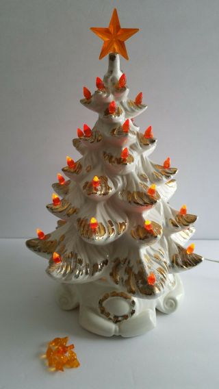 Vintage Atlantic Mold Co White Ceramic Christmas Tree With Base