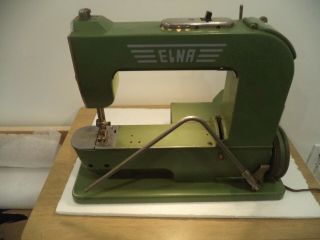 Vintage Elna Grass Hopper 500970 Portable Sewing Machine Green Swiss Parts Box