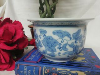 Vintage Round Chinese Blue & White Flowered Plant Pot Planter 15cm Diameter
