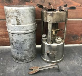 Vintage Military Coleman Stove Found Model 530 With Canister