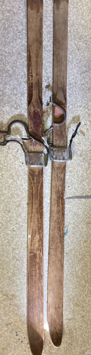 Vintage Wooden Master Craft “bear Trap Bindings " Skis 70 Inches Long Great Decor