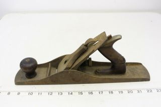 Vintage Antique Stanley Bailey No 5 1/2 Wood Handle Plane Woodworking Tool