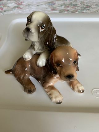 Vintage Porcelain Beagle Hound Dogs Figurine Veagco Japan