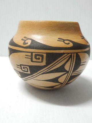 Susie Youvella (d) Vintage Hopi Pueblo Indian Olla / Jar Form Pot Pottery - Fine