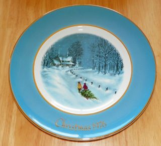 Avon 1976 Christmas Plate Series Bringing Home The Tree 3rd Ed England