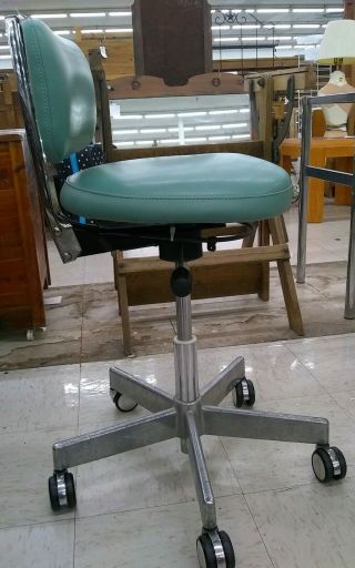 Vintage Den - Tal - Ez Dental Rolling Comfort Adjustable Exam Chair Dusty Jade 2
