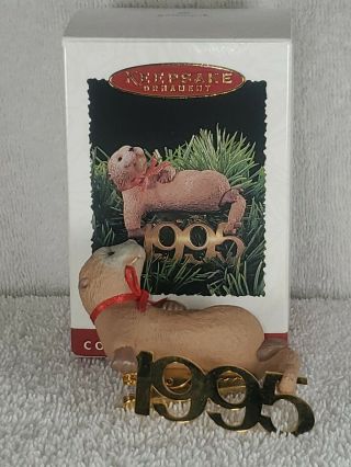 Vintage Hallmark Keepsake Fabulous Decade Otter 1995 Ornament