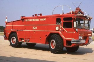 Dulles Airport Virginia Unit 220 1962 Walters Arff Cfr - Fire Apparatus Slide